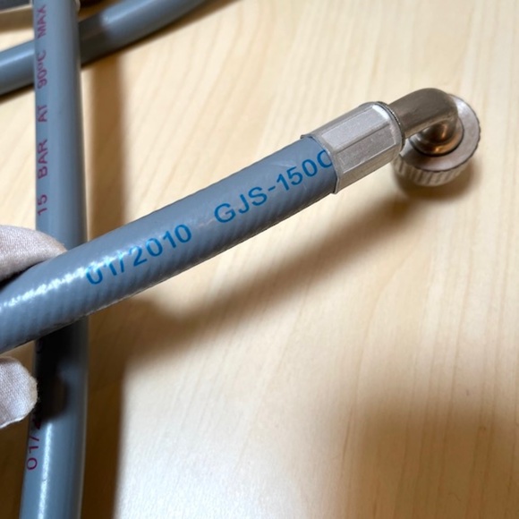 Set of Washer Hoses, Hot & Cold. 5 feet long. 2 Hoses. EUC. - Picture 7 of 9